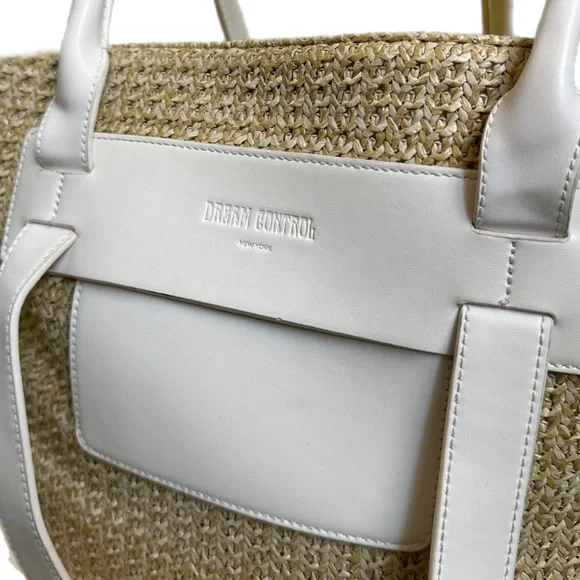 Dream Control Rattan/ Straw Tote Medium - Picture 2 of 13